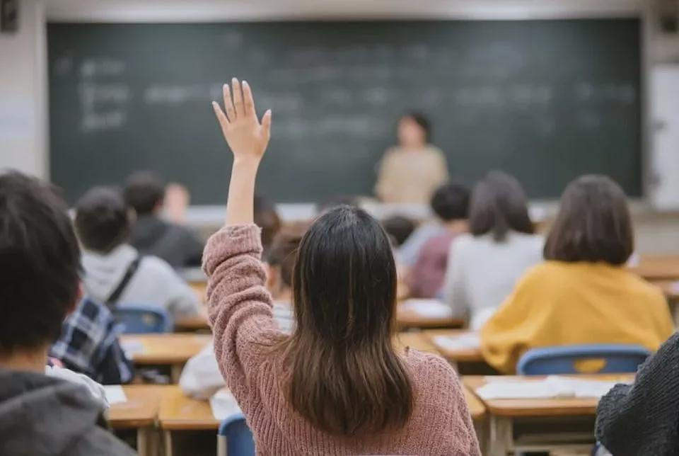 高校集体涨学费，我的大学还有“性价比”吗（组图） - 4