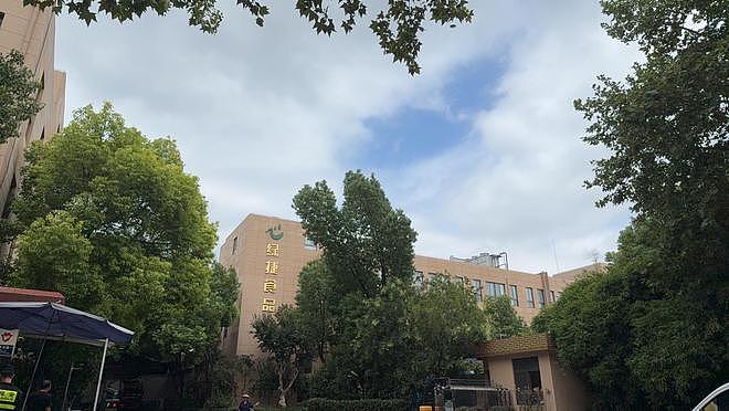 起底上海校园餐争议供应商绿捷：8月中标27个项目，背后资本到底是谁？（组图） - 1