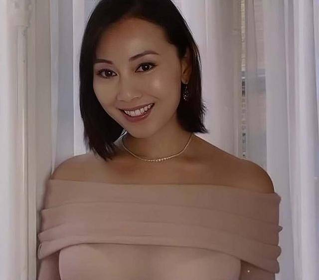香港知名女星在网上售卖大尺度照片，疑似陷入经济困难（组图） - 6