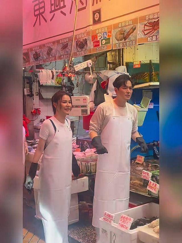 TVB模范夫妻街边卖鱼？两人配合默契，今年刚生子（组图） - 6
