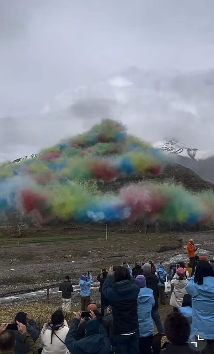 热搜第一！始祖鸟在喜马拉雅山放烟花被炮轰，道歉信“内外有别”，网友不买账（视频/组图） - 9