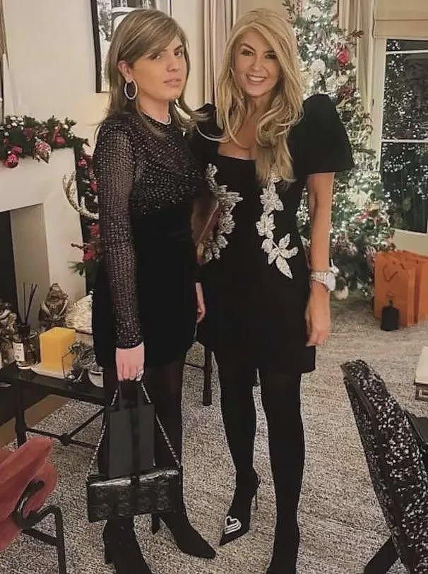 “希腊船王”女儿离奇去世!才刚战胜癌症+血液病,被虫咬了一口,人没了...(组图) - 5