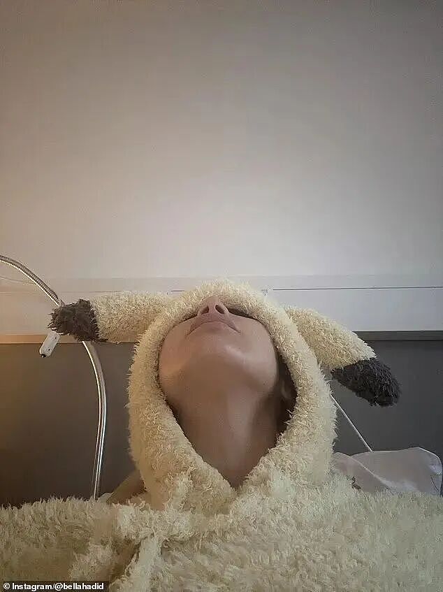 超模贝拉消失T台，进医院了？满床管子满床药，这么严重？（组图） - 14