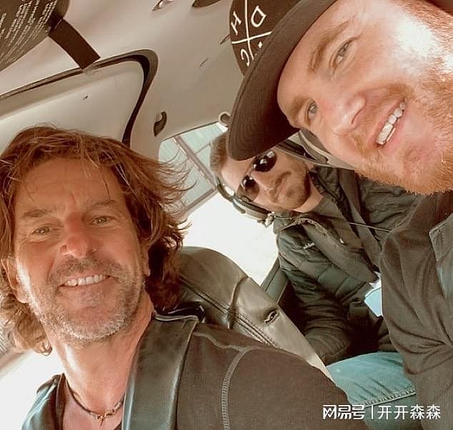 格林美奖殿堂级词曲天王全家堕机亡！遍地残骸画面曝光，曾与霉霉合作（组图） - 4