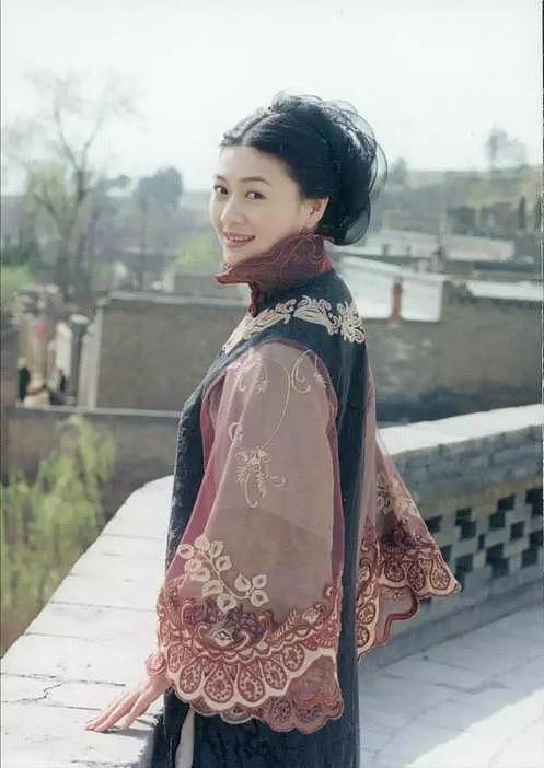 田海蓉隐婚后频现争议，昔日“蛇蝎美人”现状引关注（组图） - 20