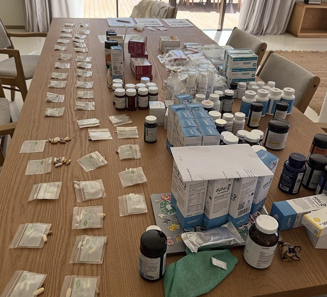超模贝拉消失T台，进医院了？满床管子满床药，这么严重？（组图） - 9