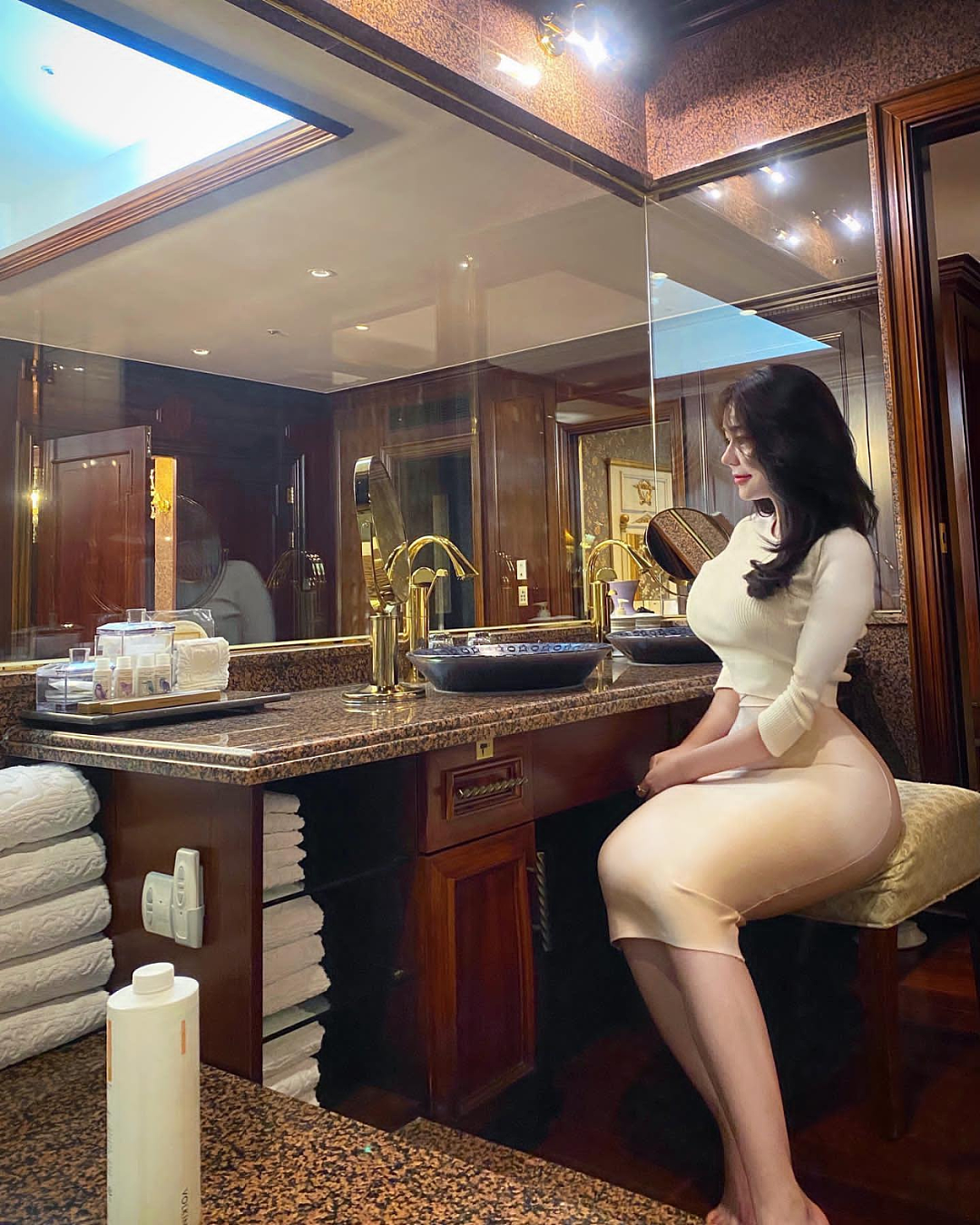 【美女】韩国坦克身材网红！健美极致腰臀比，这谁受到了啊？（组图） - 5