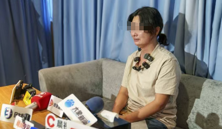 针扎开水烫+逼吃1600片泻药：12岁女孩被亲爸虐死全程气炸全网（组图） - 7