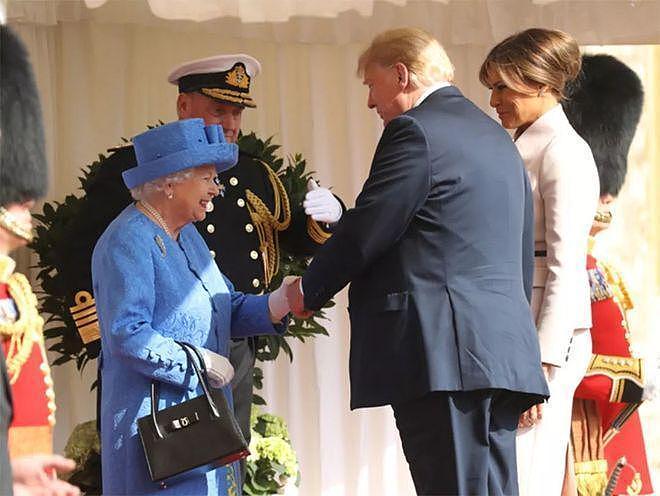 深挖2025年特朗普家族与英王室昔日恩怨，国宴上细节让人细思极恐（组图） - 2