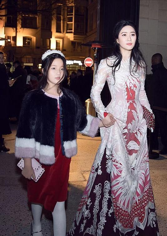 田海蓉隐婚后频现争议，昔日“蛇蝎美人”现状引关注（组图） - 35