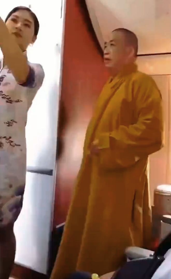 释永信调查新进展!疑安排私生女为办公室主任,李湘露面表情微妙(组图) - 5