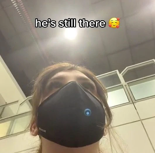 澳洲女子把男友骨灰装进钢塞里,只因那是他最喜欢去的地方(组图) - 6
