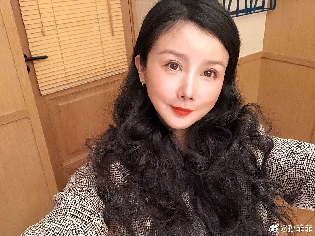 孙菲菲自曝被前夫指责害死公公，愿接受调查！一周前刚宣布离婚（组图） - 3
