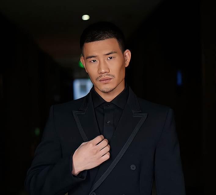 行拘仅是开始？谢孟伟48小时内连遭两记“重锤”，演艺路恐断送（组图） - 11