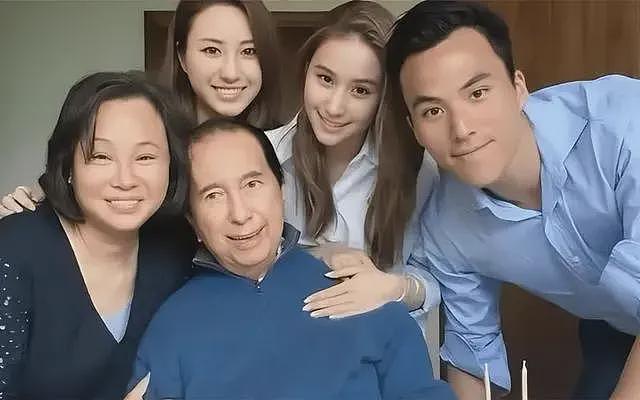 34岁何超莲现身沈阳！脸小生图超美，娇小玲珑人气高，如今已是人生赢家（组图） - 16