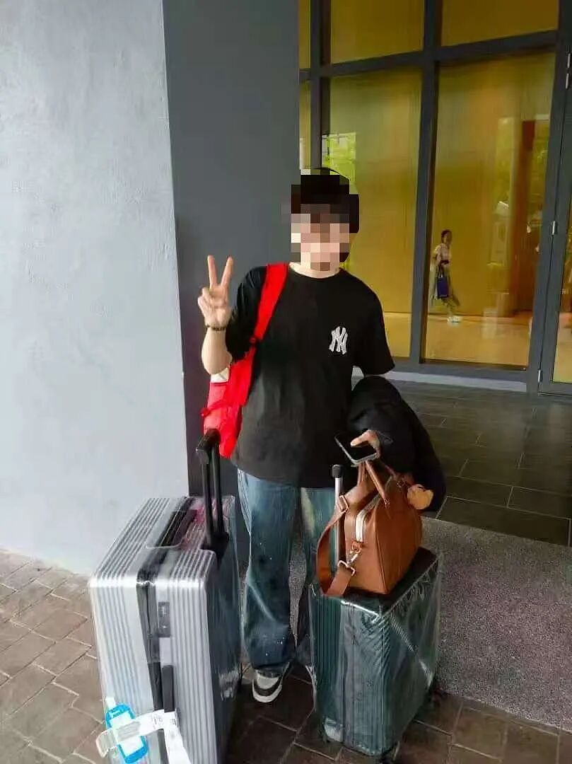 留学9天被电信诈骗后自杀：山东19岁女孩的坠落（组图） - 1