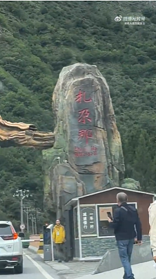 【爆笑】和男朋友约会，上午亲嘴3小时下午亲嘴7小时！网友：我有个危险的问题想问你俩...（组图） - 8