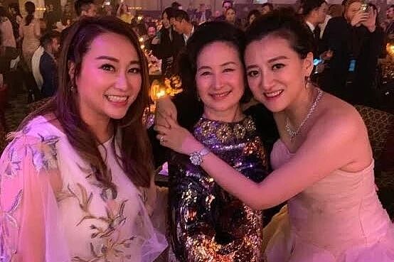 低调如她，为何稳坐“港圈第一名媛”宝座？（组图） - 22