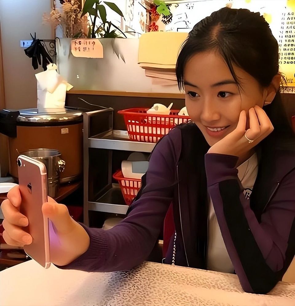 翟欣欣被判12年!盘点3位顶级“捞女”,只有她一手烂牌打成王炸(组图) - 5