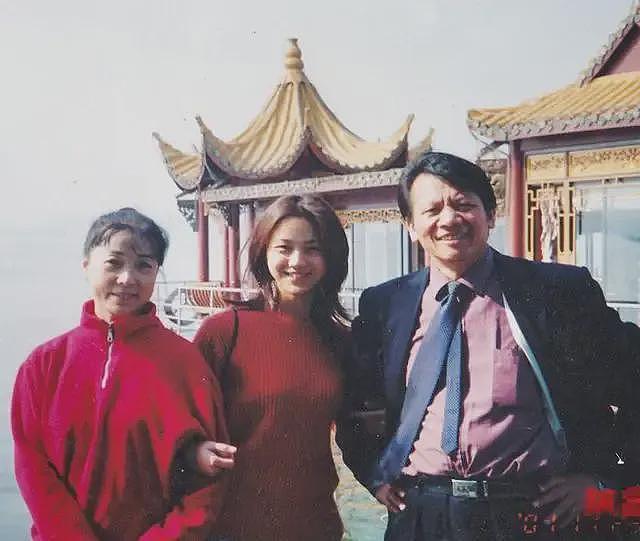 被封杀18年后，46岁汤唯现状曝光：离开娱乐圈的日子，我在乡下种菜养鸡（组图） - 11