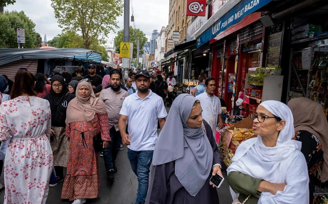 英国崩溃！白人冲上街头怒吼，政府要崩盘？这是英国贡献给世界最有价值的东西…（组图） - 10