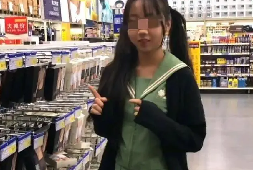 超美JK女孩被逼迫当众拍羞辱视频，报警后全网被受害女生数量惊呆（组图） - 18
