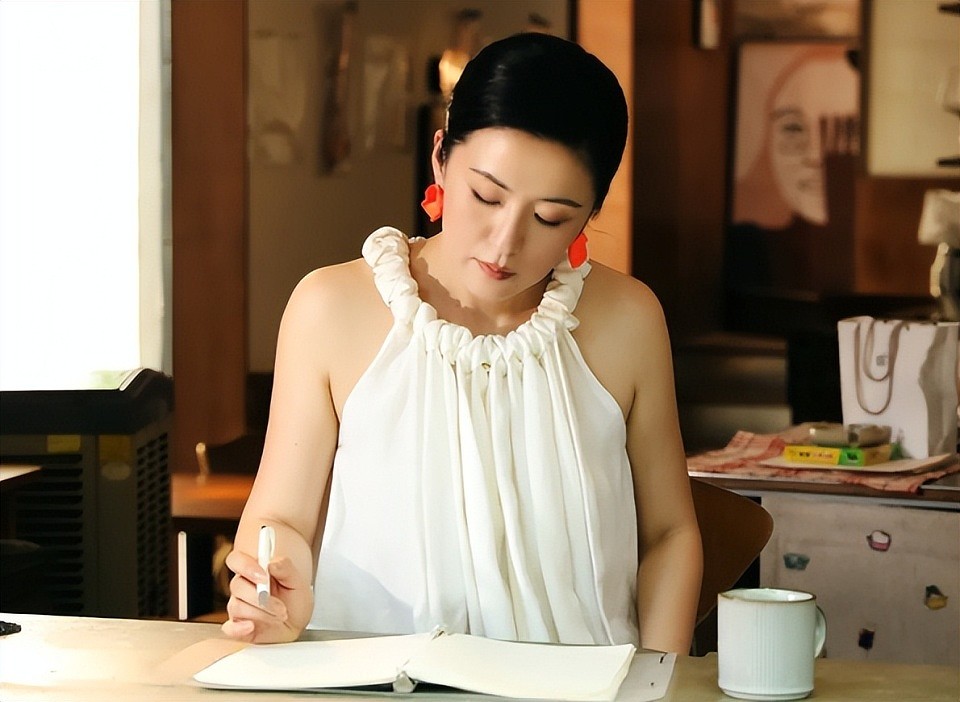 《繁花》编剧秦雯新录音曝光：吐槽游本昌，内涵陈道明，信息量大（组图） - 23