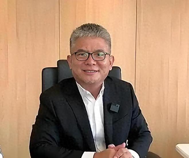 10个亿换不来10分钟？亿万身家命难留，上午签单下午就突然离世（组图） - 1