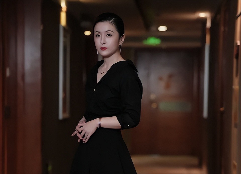 《繁花》编剧秦雯新录音曝光：吐槽游本昌，内涵陈道明，信息量大（组图） - 1
