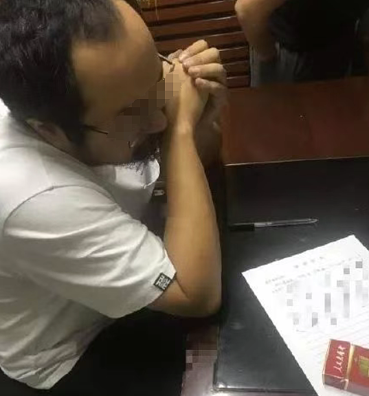 超美JK女孩被逼迫当众拍羞辱视频，报警后全网被受害女生数量惊呆（组图） - 11
