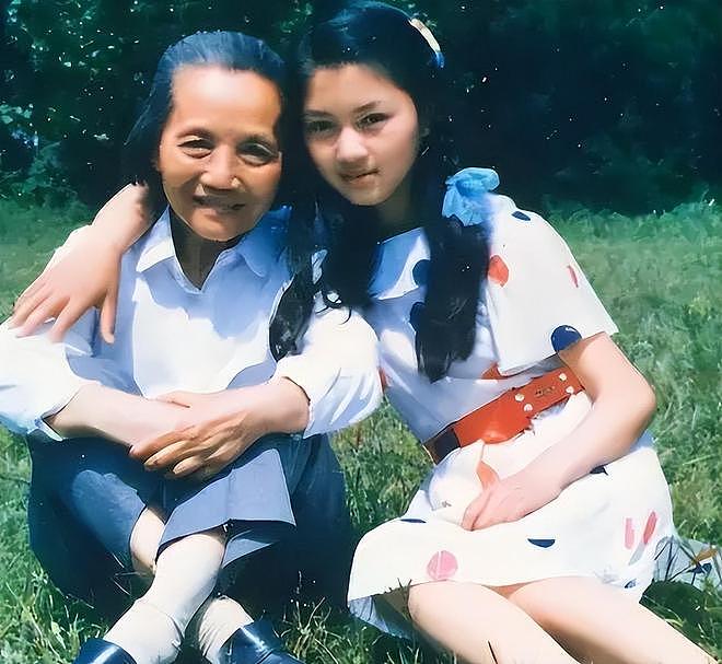 田海蓉和田海燕：姐俩全嫁富豪，妹为姐退圈，替她看孩子管公司（组图） - 4