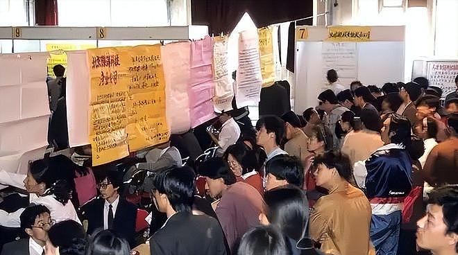 10个亿换不来10分钟？亿万身家命难留，上午签单下午就突然离世（组图） - 3
