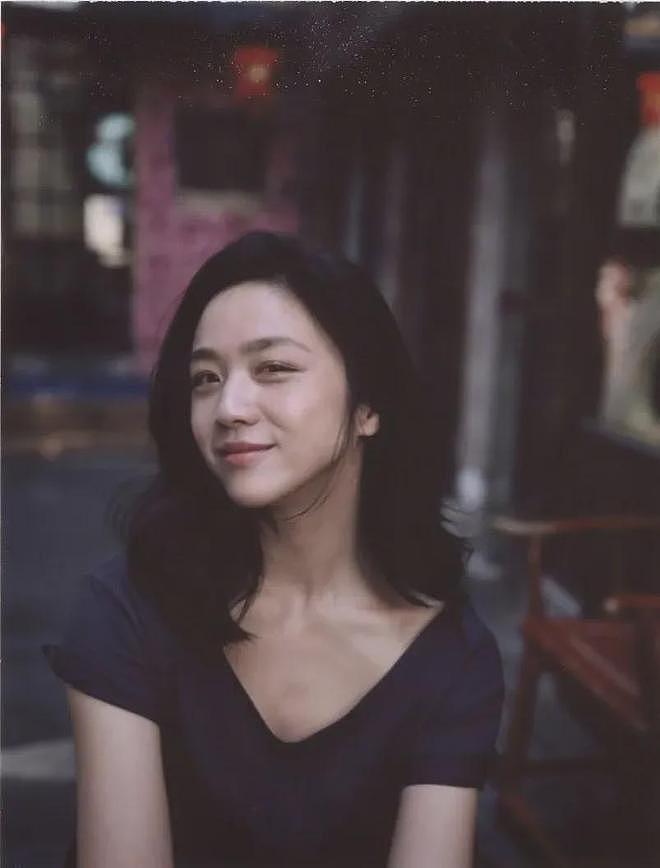 被封杀18年后，46岁汤唯现状曝光：离开娱乐圈的日子，我在乡下种菜养鸡（组图） - 9
