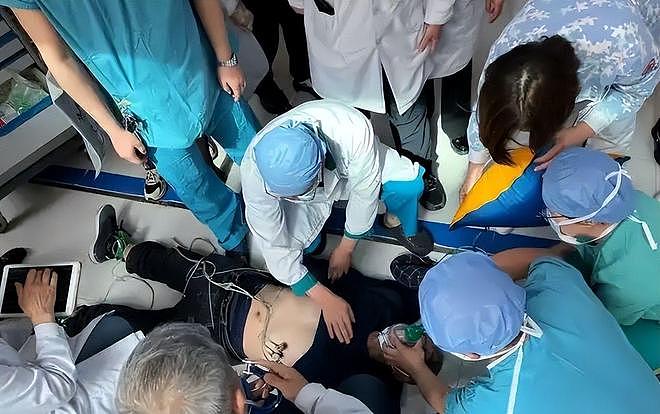 10个亿换不来10分钟？亿万身家命难留，上午签单下午就突然离世（组图） - 10