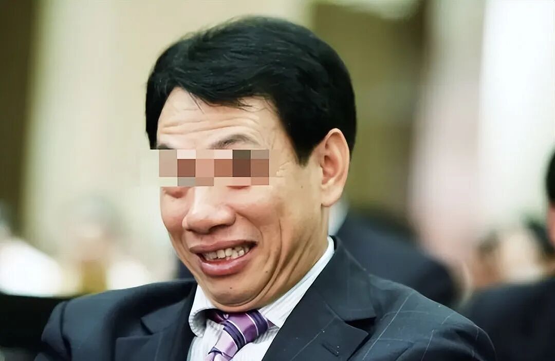 大洗牌！连续7年称霸福建的首富，消失了，儿子差点卷跑380亿（组图） - 7