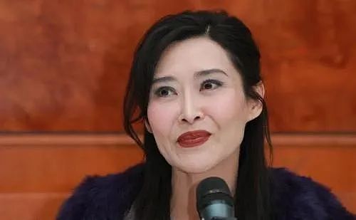 宣布正式破产!星途暗淡变三级女星,嫁入豪门开始洗白,今老公破产生活突变(组图) - 41