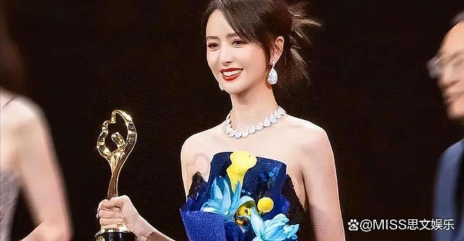 离婚四年,41岁佟丽娅曝喜讯,陈思诚已高攀不起(组图) - 9