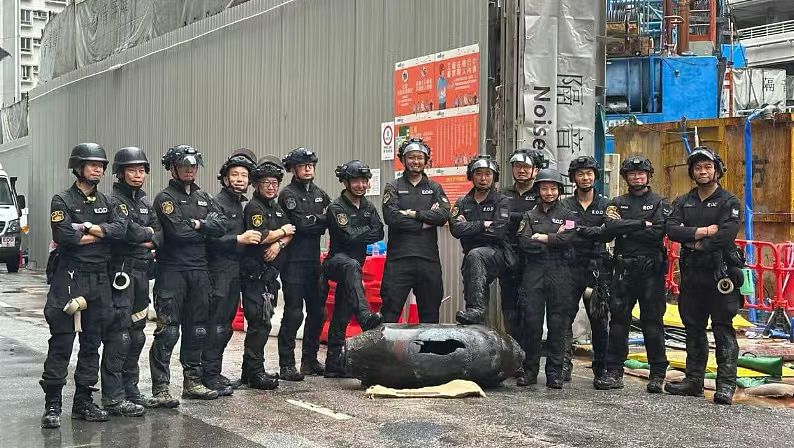 最近香港太魔幻了:海边浮尸未解,半亿黄金遭劫,市区惊现千磅炸弹(组图) - 14