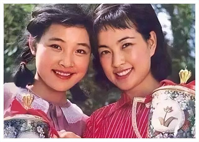 74岁老戏骨刘晓庆坦言 :以为我没孩子没老公就可怜?我过得很滋润(组图) - 5