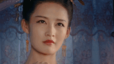 陈道明没说错,不拍戏就“消失”的李沁,已走上女演员另一条大道(组图) - 17