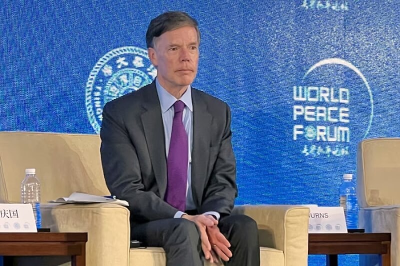 伯恩斯:驻中国后转为鹰派,对中一厢情愿时代结束(组图) - 1
