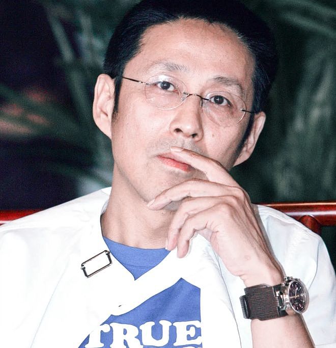 秦雯背刺陈道明风波升级!评论沦陷被指忘恩负义,唐嫣新剧受影响(组图) - 2