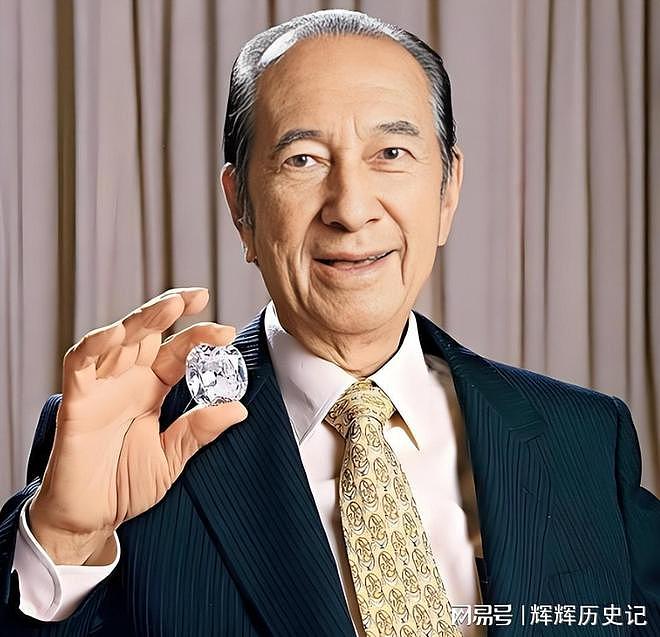 “赌王”何鸿燊的母亲有多美？珠圆玉润眉眼动人，美得惊为天人（组图） - 9