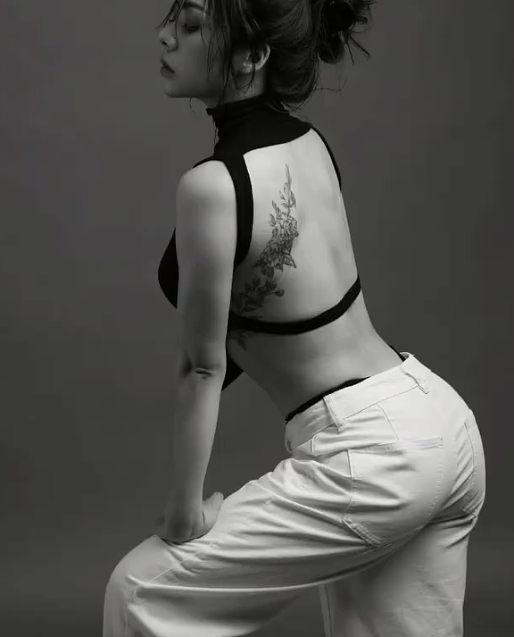 【美女】光瘦是远远不够，前凸后翘的紧致身材才是完美（组图） - 16