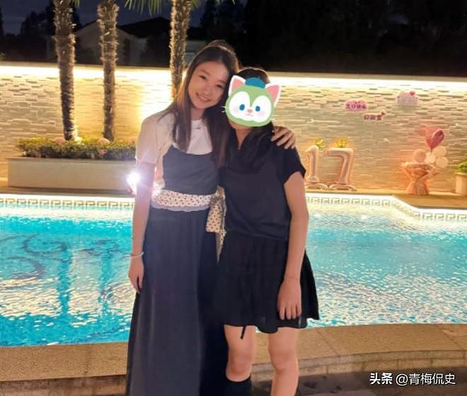 49岁马伊琍没想到，辛苦养大的17岁女儿文君竹，早为亲爹文章争光（组图） - 3