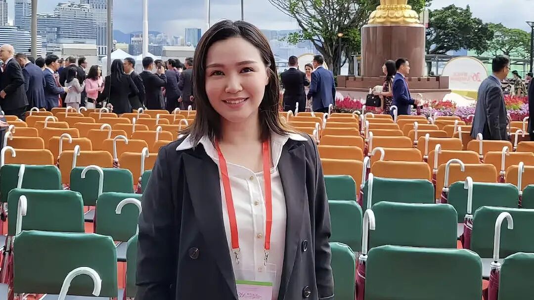 TVB知名女星转行从政，月收入稳定在7万港币，登豪华游轮晒泳装照（组图） - 8