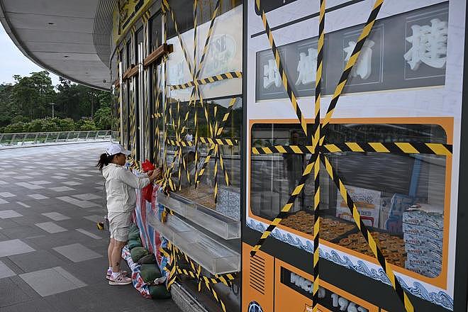 “桦加沙”来袭！香港女子住38层感觉楼体晃动：挺吓人的（组图） - 3