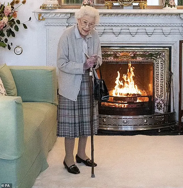 英女王真正死因曝光！去世前罹患严重骨癌，靠意志力硬撑比医生预计多活1年（组图） - 7
