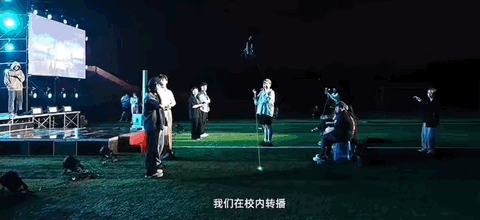边界外的人:裸辞、扮反派、创造乌托邦(组图) - 22