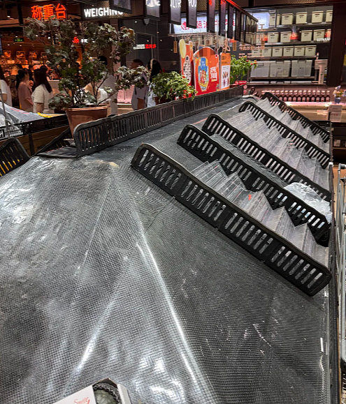 回国紧急提醒！所有飞香港航线停飞！近千架航班取消，超市全部抢空（组图） - 9